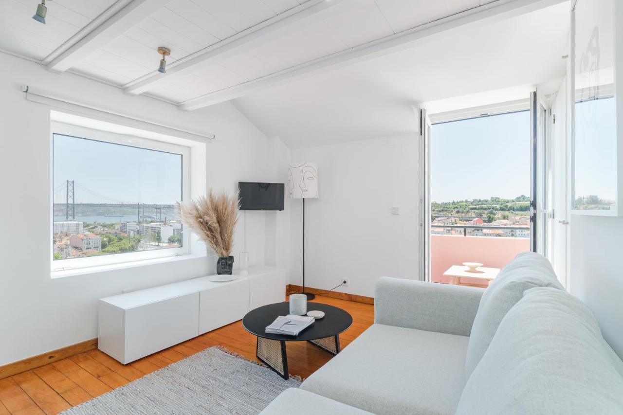 Casa Boma Lisboa - Unique Apartment With Private Balcony And Panoramic Bridge View - Alcantara IV 외부 사진