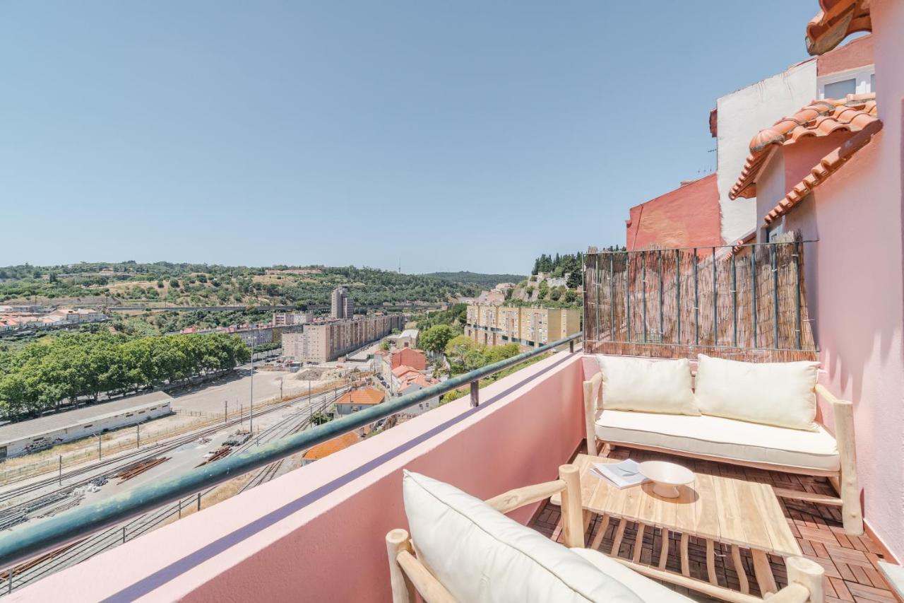 Casa Boma Lisboa - Unique Apartment With Private Balcony And Panoramic Bridge View - Alcantara IV 외부 사진