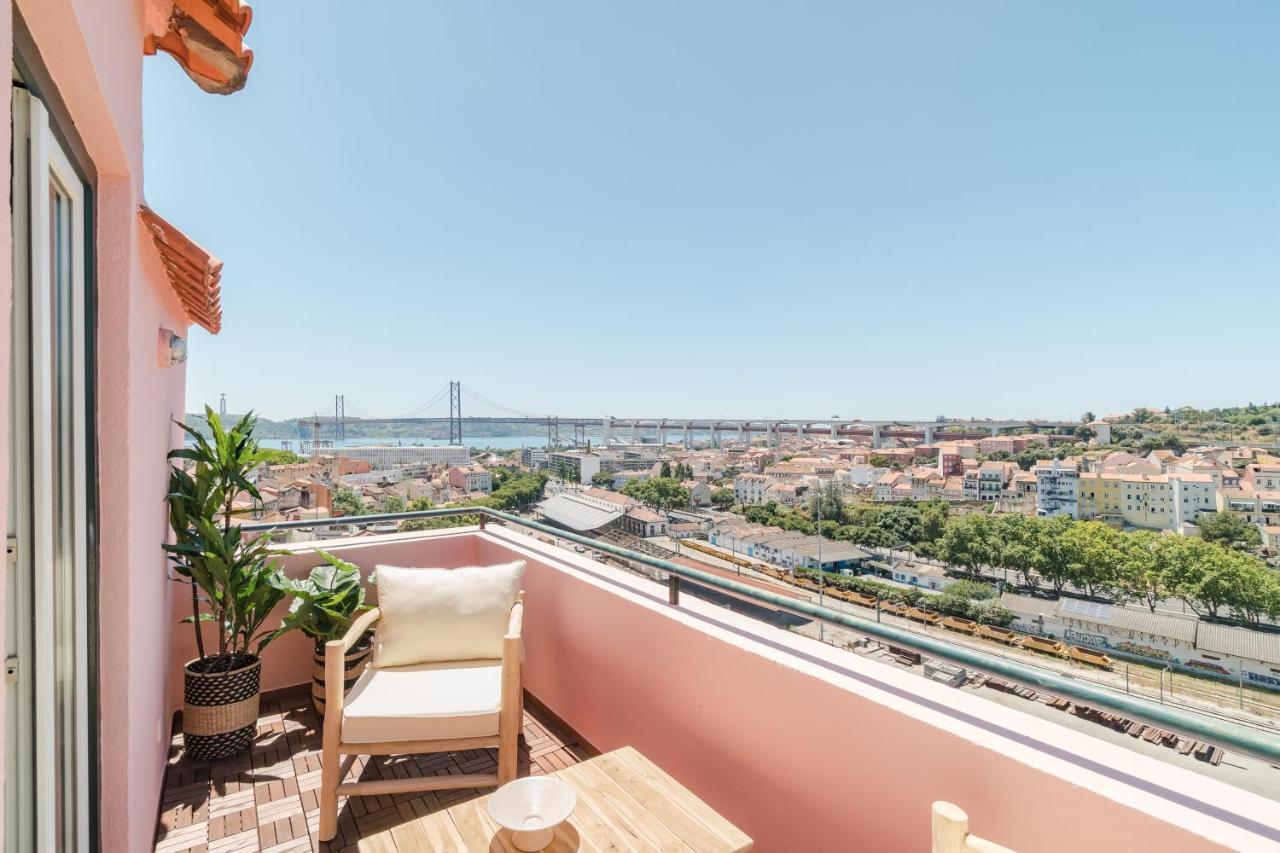 Casa Boma Lisboa - Unique Apartment With Private Balcony And Panoramic Bridge View - Alcantara IV 외부 사진